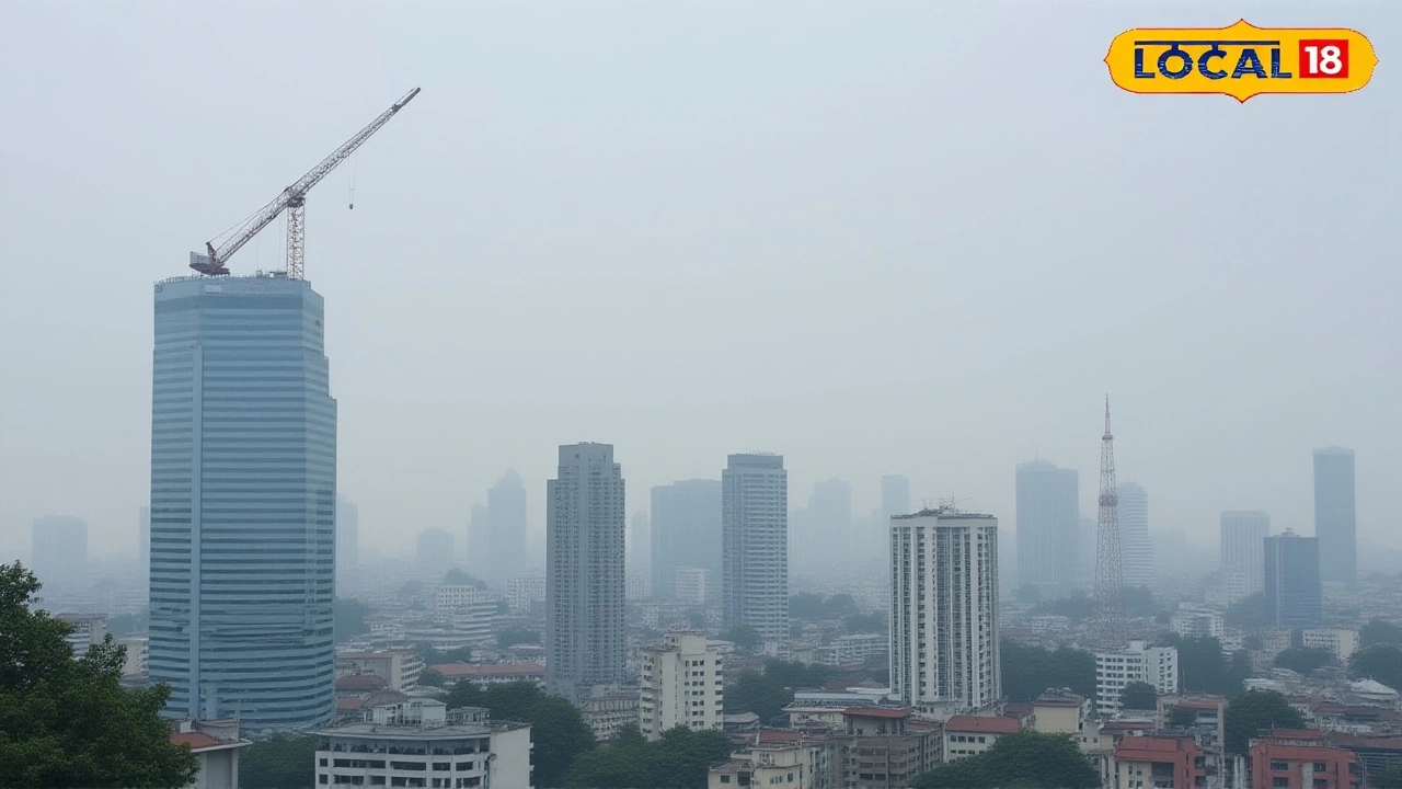 Delhi NCR Braces for Fog and Light Rain as October Temperatures Dip to 30°C